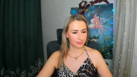 Olivia online show from December 24, 3:27 am