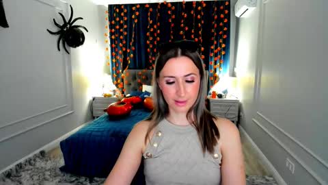 Snapshot of goldenlighte chatting on October 23, 7:53 pm Olivia online show from October 23, 7:53 pm