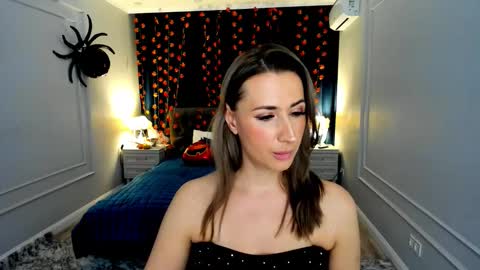 Snapshot of goldenlighte chatting on October 18, 7:37 pm Olivia online show from October 18, 7:37 pm