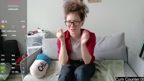 Snapshot of gomoreup chatting on September 13, 7:11 pm gomoreup online show from September 13, 7:11 pm