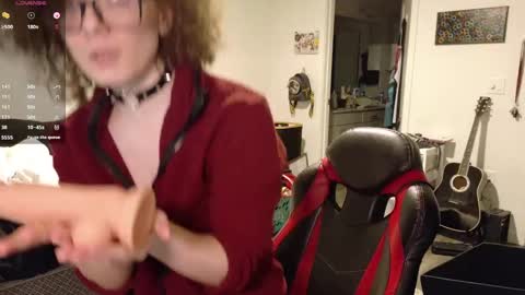 Snapshot of gomoreup chatting on March 1, 3:32 am gomoreup online show from March 1, 3:32 am