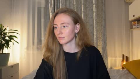 Polly online show from December 3, 1:57 pm