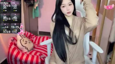 Snapshot of gorgeous_girl33 chatting on January 2, 8:49 am gorgeous girl33 online show from January 2, 8:49 am
