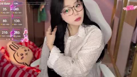 Snapshot of gorgeous_girl33 chatting on December 11, 8:07 pm gorgeous girl33 online show from December 11, 8:07 pm