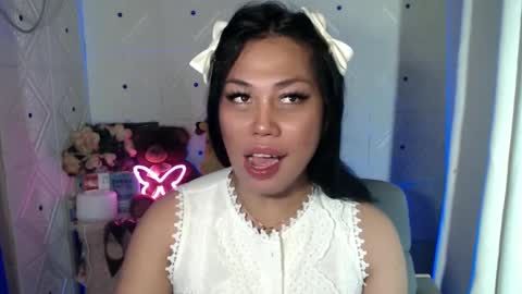 Snapshot of gorgeous_rica chatting on February 21, 12:17 pm Rica online show from February 21, 12:17 pm