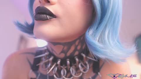 sophie  Special celebration a the beach 300k followers 3011 and 0112   online show from October 10, 8:58 pm