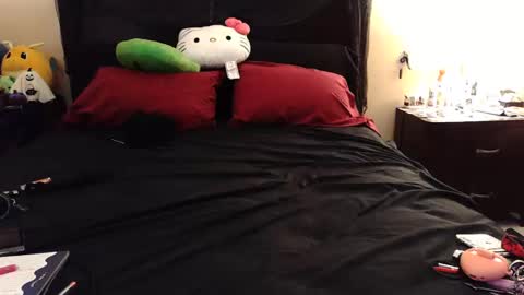 Snapshot of gothbaby305 chatting on October 28, 6:19 am gothbaby305 online show from October 28, 6:19 am