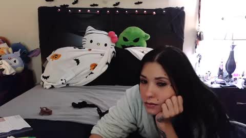 Snapshot of gothbaby305 chatting on October 11, 5:45 am gothbaby305 online show from October 11, 5:45 am