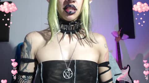        online show from December 9, 1:07 am