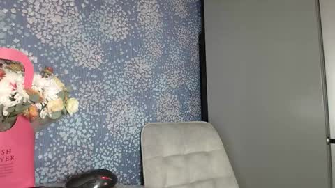 grace498734 online show from September 10, 1:33 pm