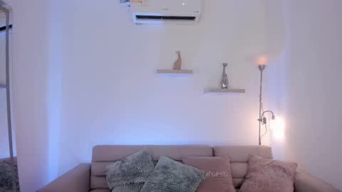 Grace online show from December 5, 8:44 pm