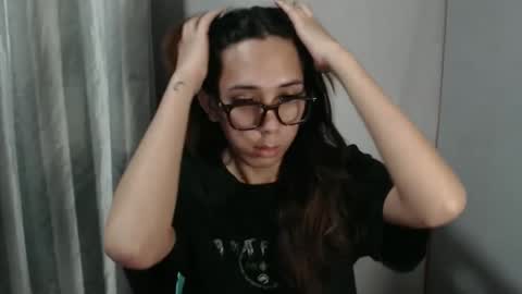 HoneyGrace online show from April 18, 10:51 am