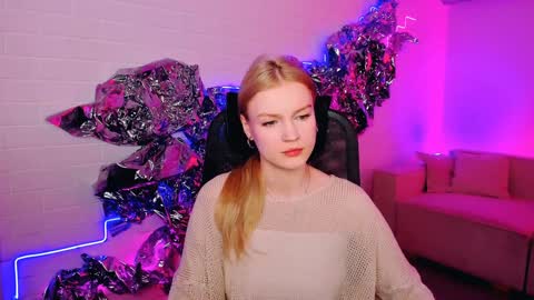 Snapshot of graceglamour chatting on December 22, 5:12 am Grace Glamour online show from December 22, 5:12 am
