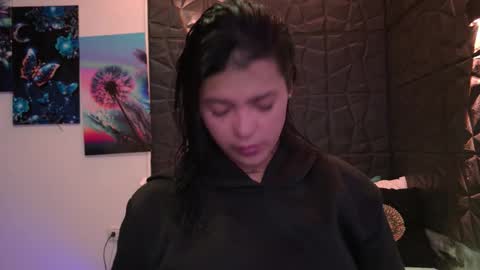 Snapshot of graceymilf999 chatting on October 24, 11:28 am Gracey Milf online show from October 24, 11:28 am