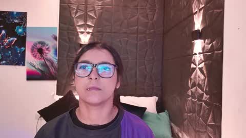 Snapshot of graceymilf999 chatting on October 14, 11:13 am Gracey Milf online show from October 14, 11:13 am