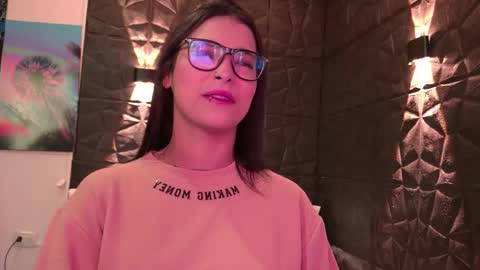 Snapshot of graceymilf999 chatting on October 30, 11:55 am Gracey Milf online show from October 30, 11:55 am