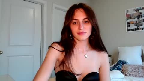 Gracie Smith online show from February 5, 10:44 pm