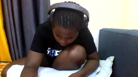 Snapshot of grannylover_ chatting on October 25, 6:37 pm grannylover_ online show from October 25, 6:37 pm