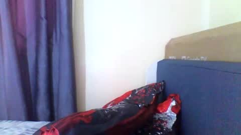 Snapshot of grannylover_ chatting on October 9, 10:30 am grannylover_ online show from October 9, 10:30 am