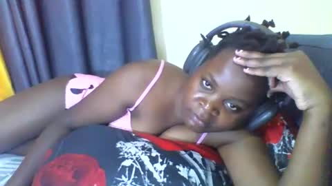 Snapshot of grannylover_ chatting on October 14, 4:37 am grannylover_ online show from October 14, 4:37 am