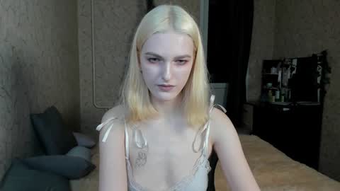 Snapshot of green_tea666 chatting on January 9, 1:08 am Lilith online show from January 9, 1:08 am