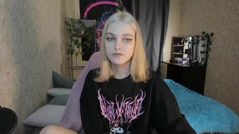 Snapshot of green_tea666 chatting on December 29, 4:38 am Lilith online show from December 29, 4:38 am
