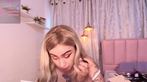   online show from December 3, 7:11 pm