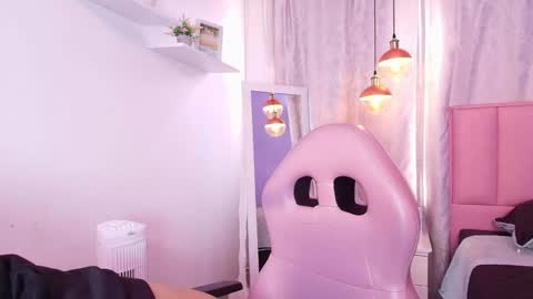   online show from January 10, 7:11 pm