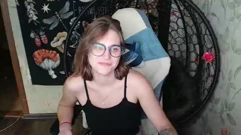 Lina online show from July 20, 10:39 am