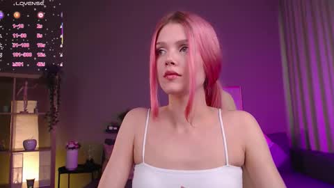 Snapshot of gretchen_mol chatting on September 27, 7:48 am gretchen_mol online show from September 27, 7:48 am