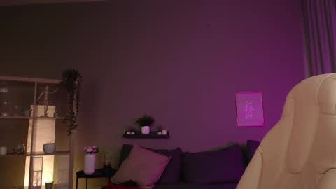 Snapshot of gretchen_mol chatting on September 28, 7:58 am gretchen_mol online show from September 28, 7:58 am