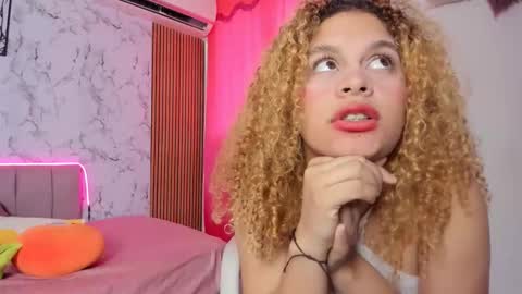 greis online show from April 12, 10:45 pm