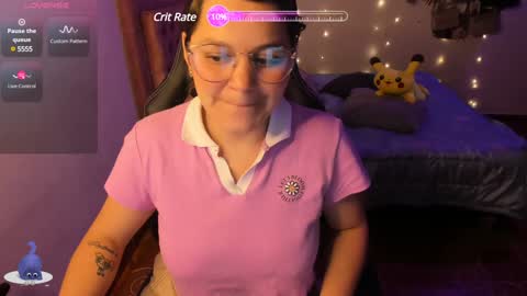 Snapshot of guinivere_blake chatting on December 14, 2:55 am Hello Im Julieta Im 25 years old welcome to my room have fun and be happy. online show from December 14, 2:55 am