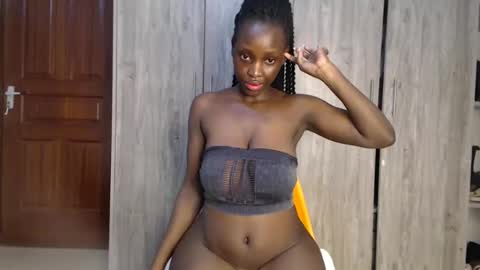 Miss Incredible online show from December 7, 11:12 pm