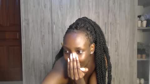 Miss Incredible online show from January 9, 10:41 pm