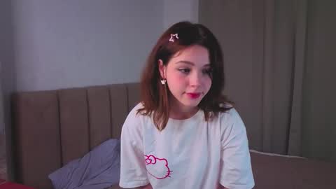 Snapshot of gwendolyndrews chatting on October 21, 1:53 am Lisa online show from October 21, 1:53 am