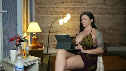 Snapshot of gypsy_rebellion chatting on September 19, 11:53 am Gypsy online show from September 19, 11:53 am