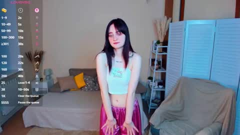 Chloe online show from March 24, 7:19 pm