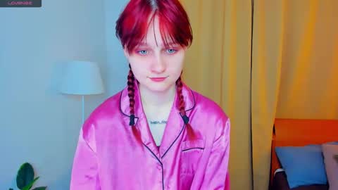 Chloe online show from November 1, 6:56 pm