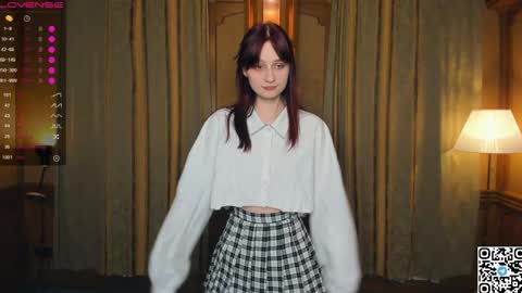 Chloe online show from April 17, 8:11 pm