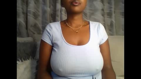 Snapshot of h_o_t_goddess chatting on January 16, 8:43 am h_o_t_goddess online show from January 16, 8:43 am
