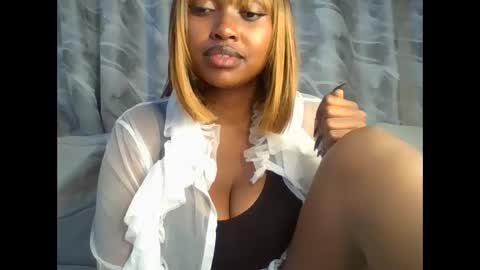 Snapshot of h_o_t_goddess chatting on January 12, 2:56 am h_o_t_goddess online show from January 12, 2:56 am