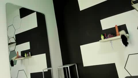 haileycat_ online show from December 30, 11:17 pm