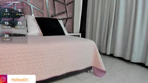 Hailey online show from September 25, 3:11 pm