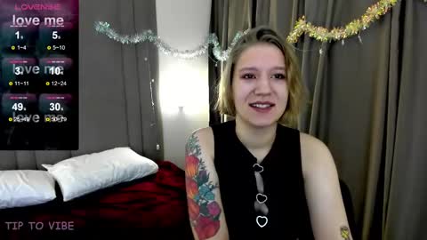 Hailey online show from December 31, 2:08 am