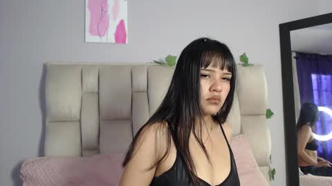 haileysmitt_ online show from October 7, 12:53 pm