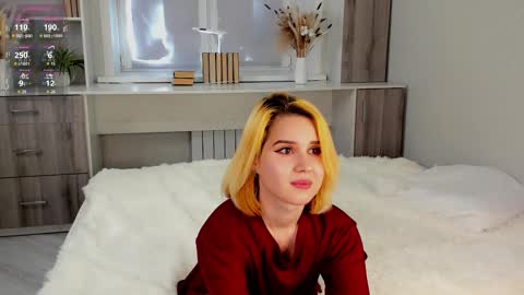 Snapshot of haleynygard chatting on September 17, 2:42 am Nika online show from September 17, 2:42 am