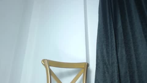 Snapshot of halley_raven chatting on October 15, 8:44 pm Halley Raven online show from October 15, 8:44 pm