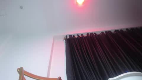 Snapshot of halley_raven chatting on October 16, 9:06 pm Halley Raven online show from October 16, 9:06 pm