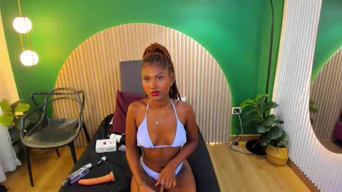 Snapshot of halleylorens chatting on October 9, 8:13 pm Halley Lorens online show from October 9, 8:13 pm